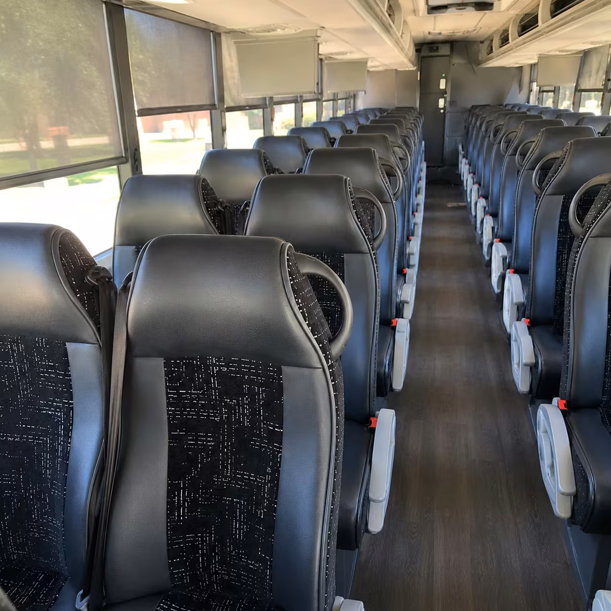 charter bus rentals for large groups attending concerts in sioux falls