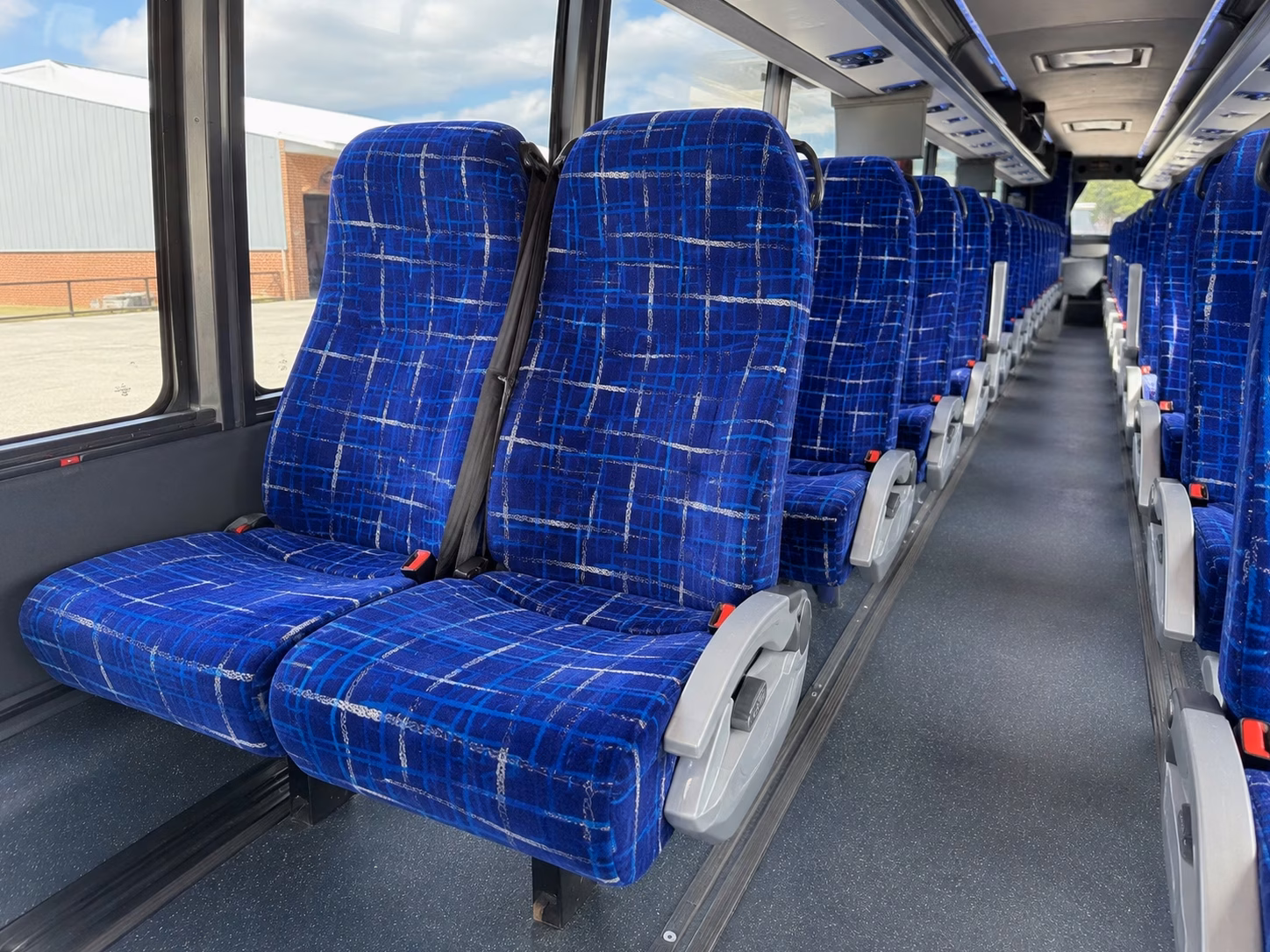 how where and when you re traveling affects sioux falls bus rental rates