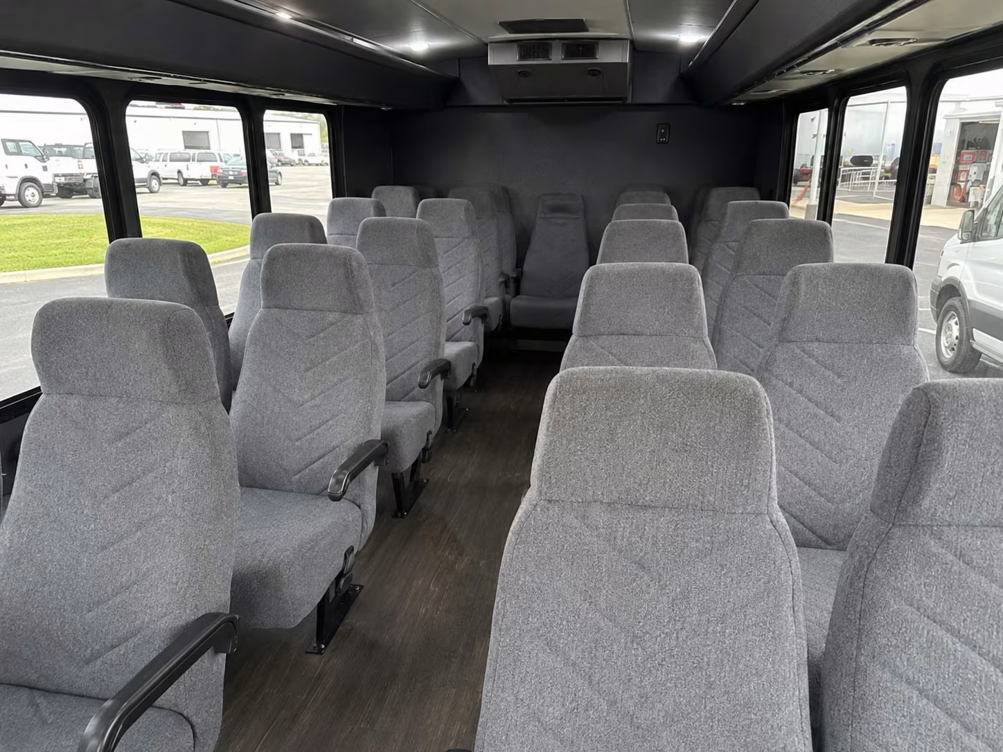 minibus rentals for outdoor concerts at falls park in sioux falls