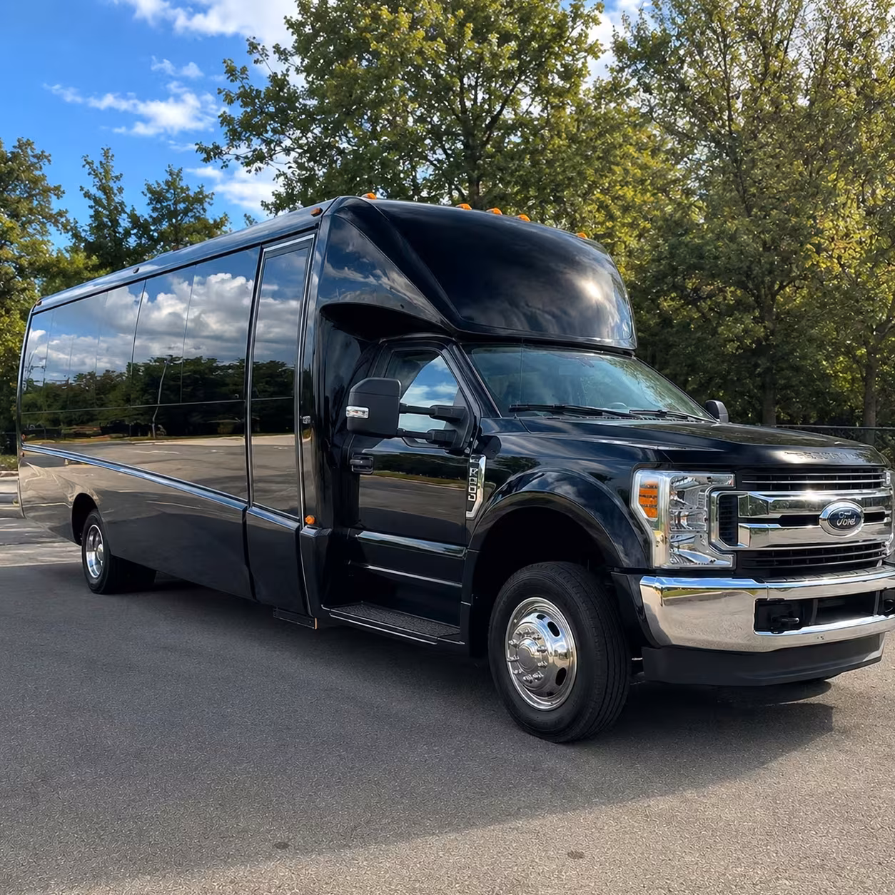 minibus rentals for small prom groups in sioux falls