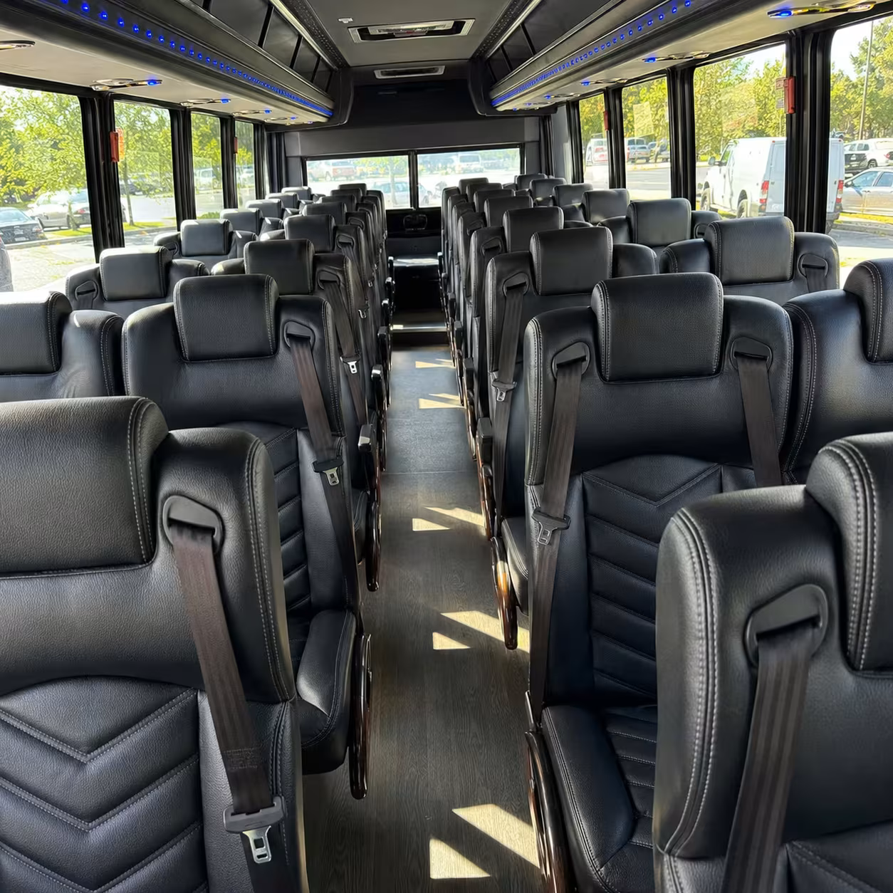 sioux falls 28 passenger minibus rental